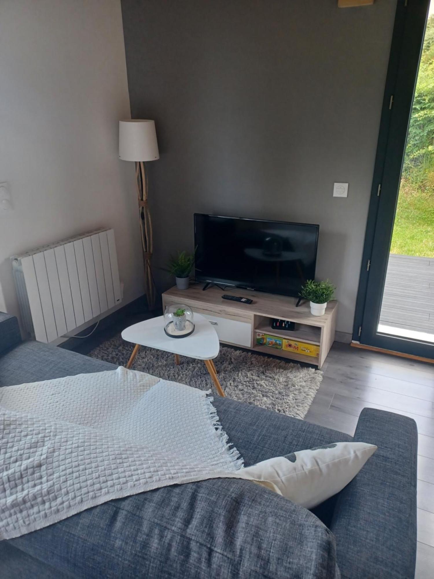 Tres Belle Maison Cosy Orcines Zewnętrze zdjęcie
